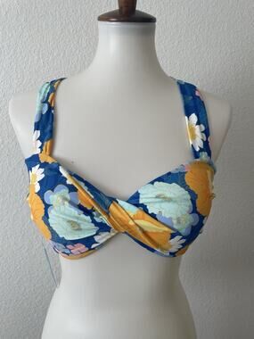 Cupshe Swim Bikini Twist Top Floral Swimwear Beach Summer